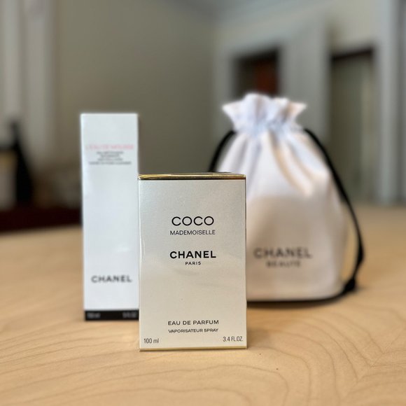 CHANEL Other - NWT Chanel Fragrance + Skincare Gift Set